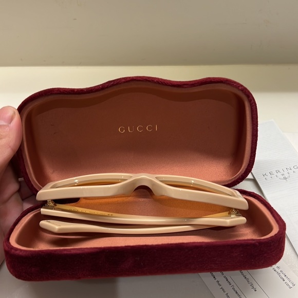 Gucci - Rectangular Acetate Sunglasses - Beige - Gucci Eyewear - Picture 7 of 7